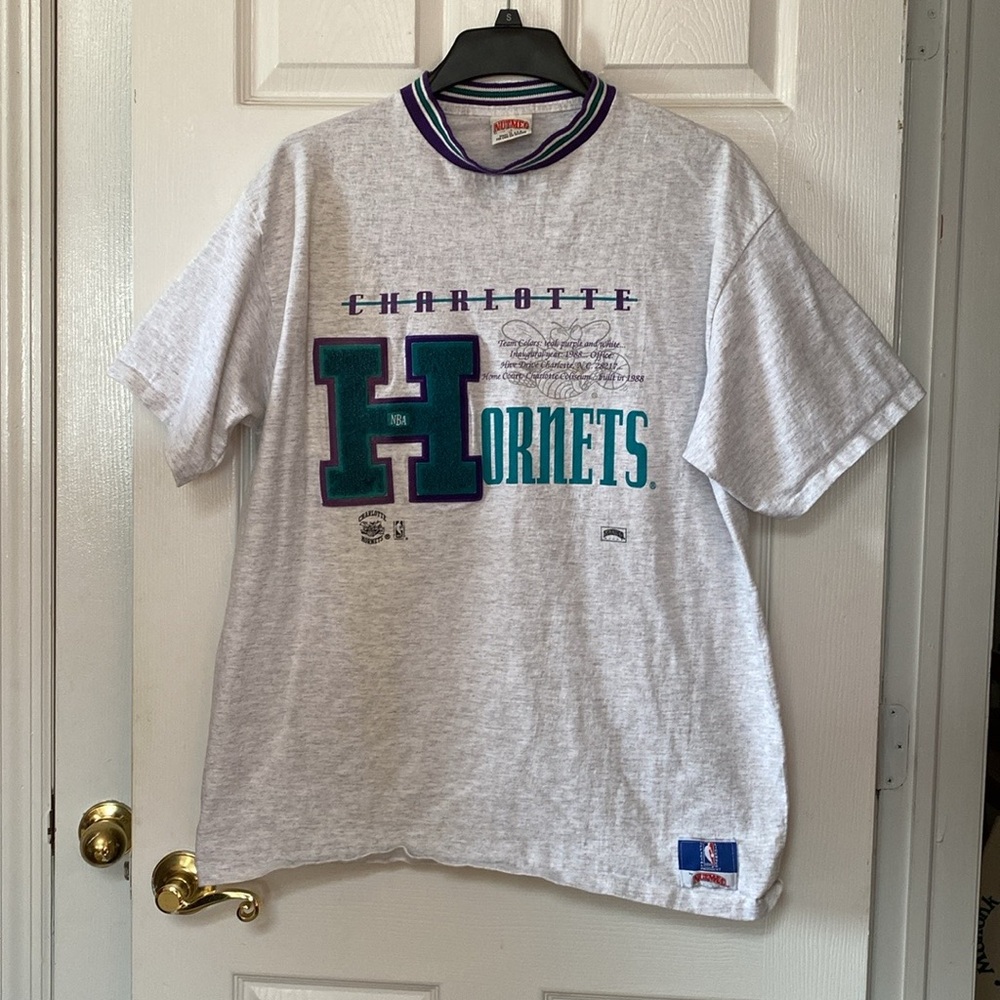 VTG 90’s CHARLOTTE Hornets NBA Basketball Team Single Stitch T-Shirt Tee Shirt